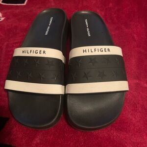 Tommy Hilfiger slides size w7 worn once outside